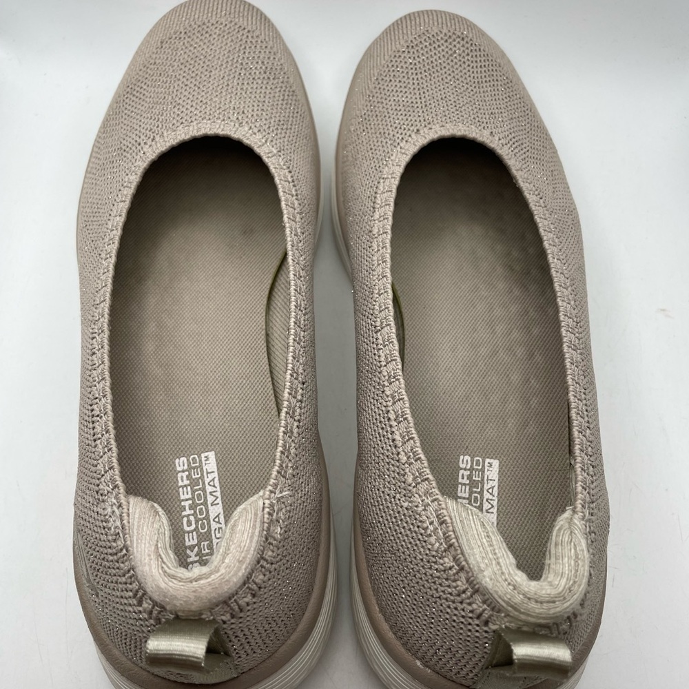 Skechers Max Cushioning Lite women’s taupe loafers size 8.5 - Picture 3 of 9